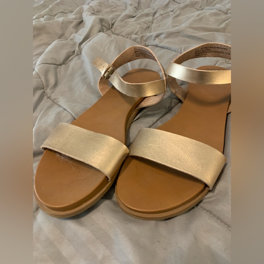 Women’s Sandals,11